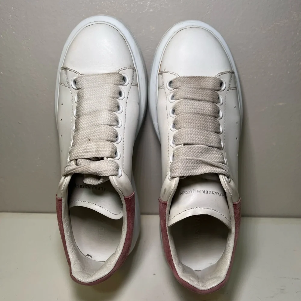 Alexander McQueen Sneakers. Size 37.